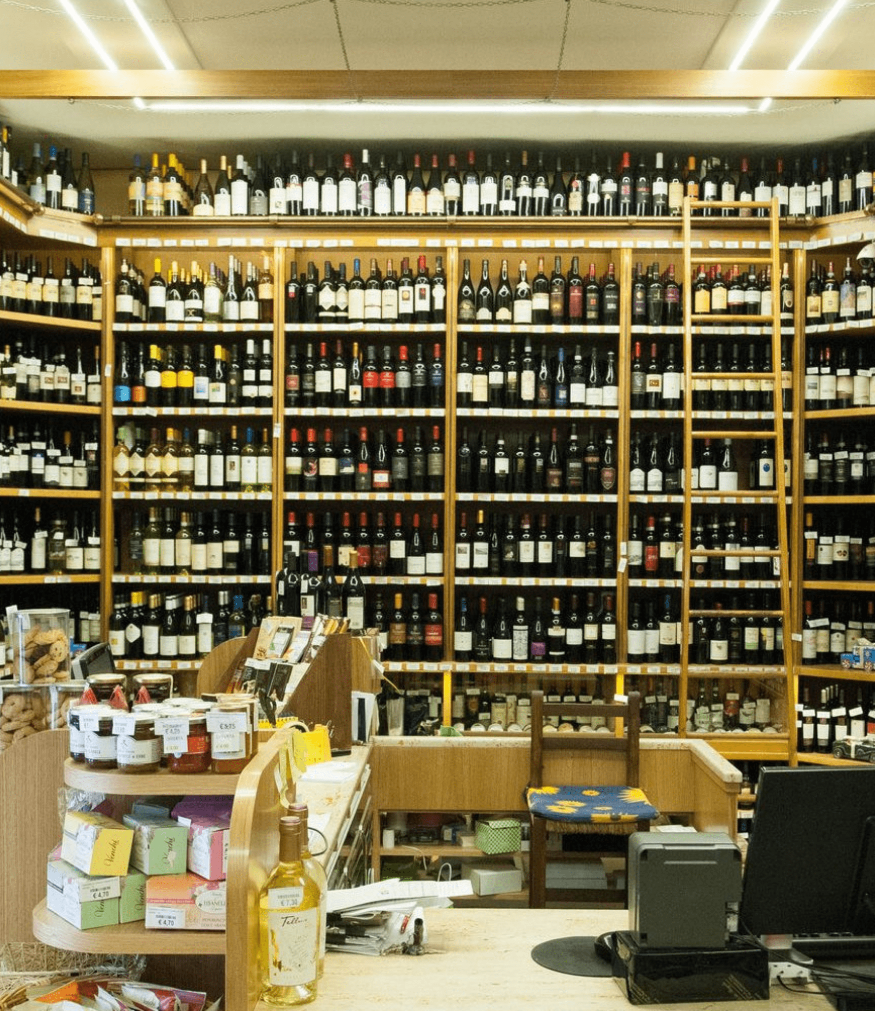 interno enoteca Scarlatti
